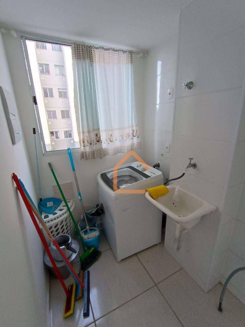 Apartamento para alugar com 2 quartos, 55m² - Foto 4