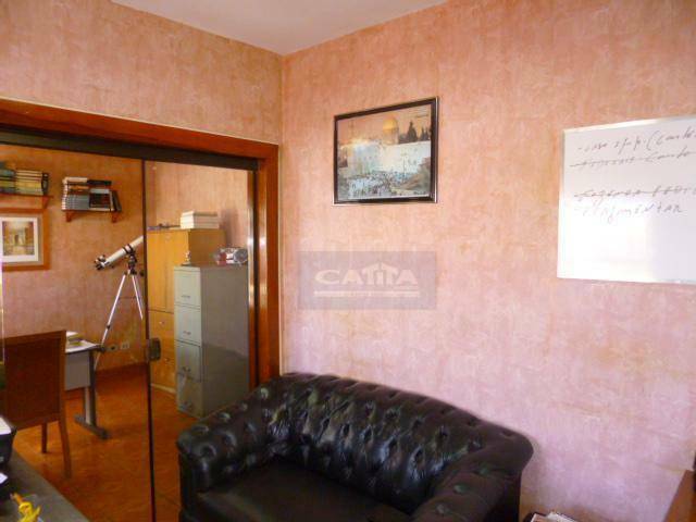 Casa à venda com 2 quartos, 170m² - Foto 11