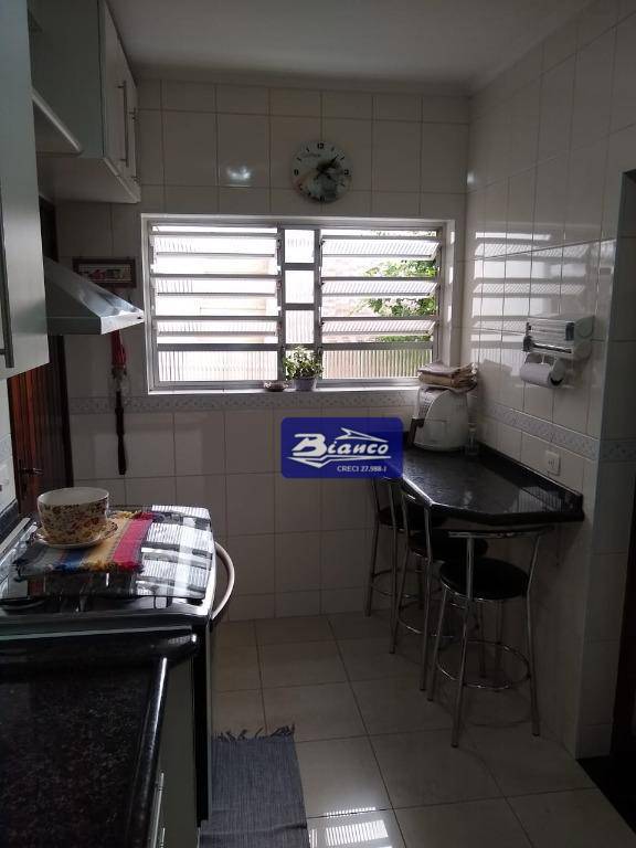 Sobrado à venda com 4 quartos, 240m² - Foto 17