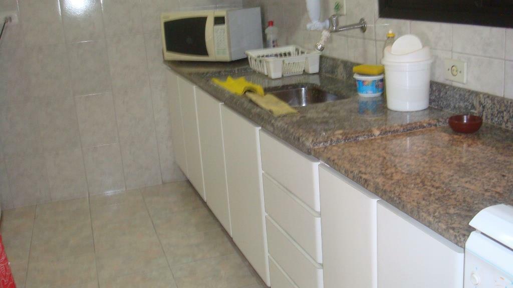 Apartamento à venda com 3 quartos, 95m² - Foto 9