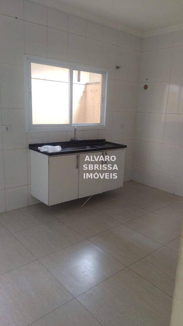 Casa à venda com 2 quartos, 120m² - Foto 3