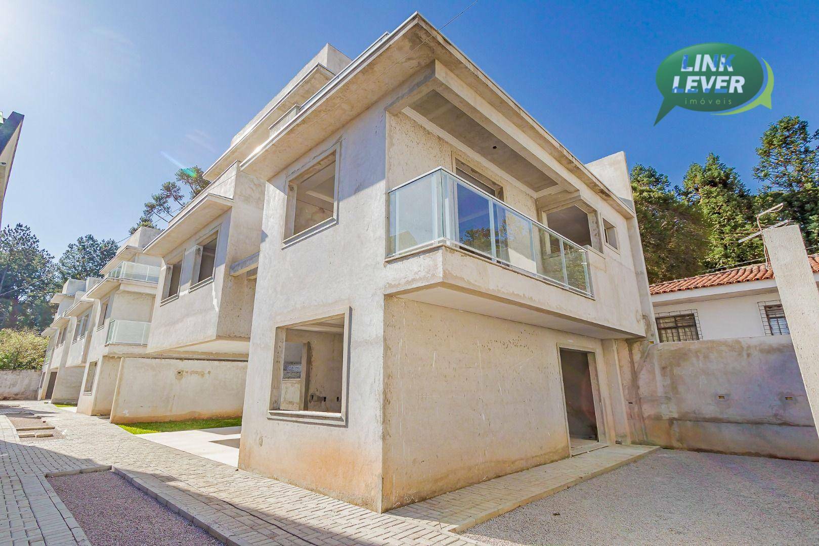 Casa de Condomínio à venda com 4 quartos, 258m² - Foto 1