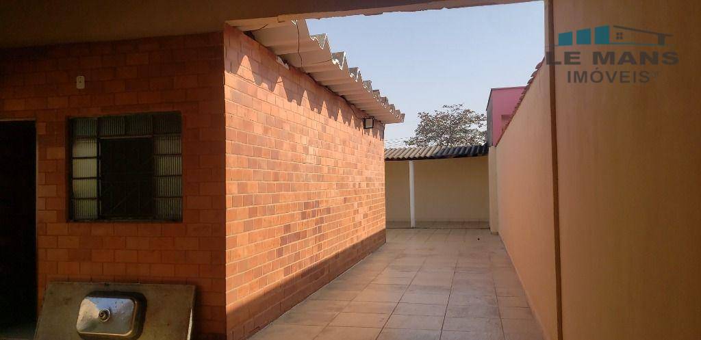 Casa à venda com 3 quartos, 170m² - Foto 6