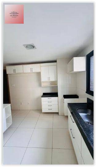 Apartamento para alugar com 3 quartos, 198m² - Foto 6