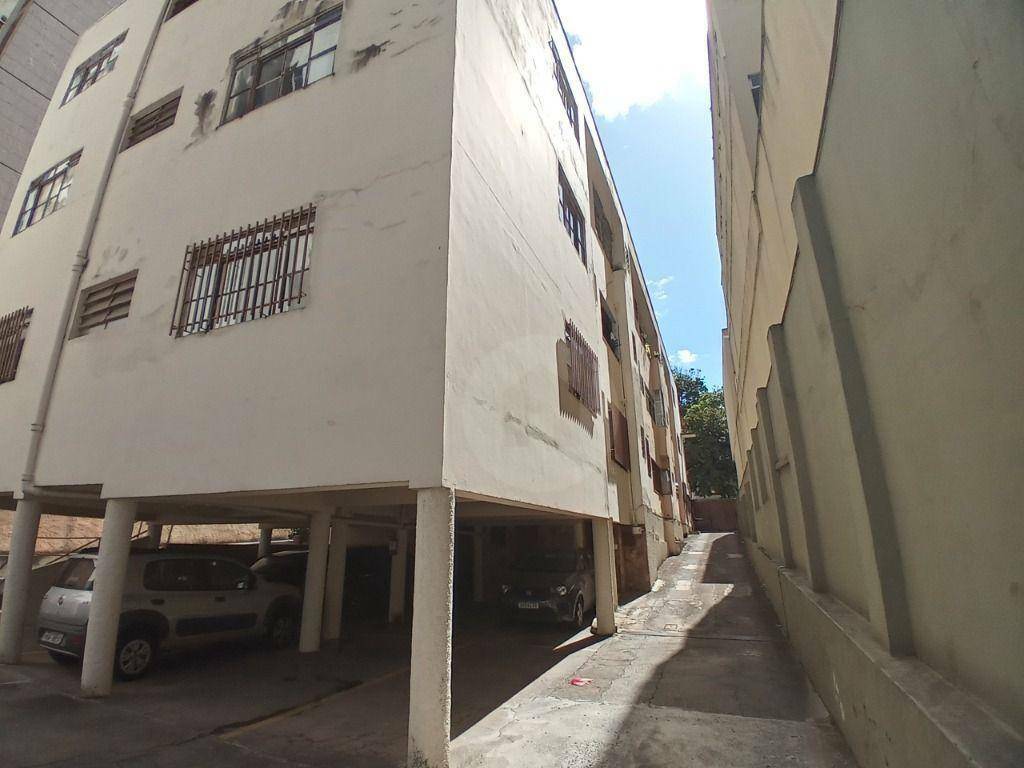 Apartamento à venda com 3 quartos, 140m² - Foto 29