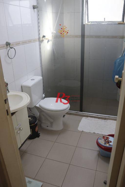 Apartamento à venda com 2 quartos, 70m² - Foto 17