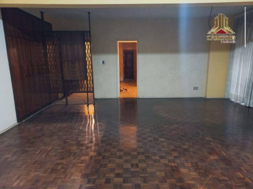 Apartamento à venda com 3 quartos, 160m² - Foto 1