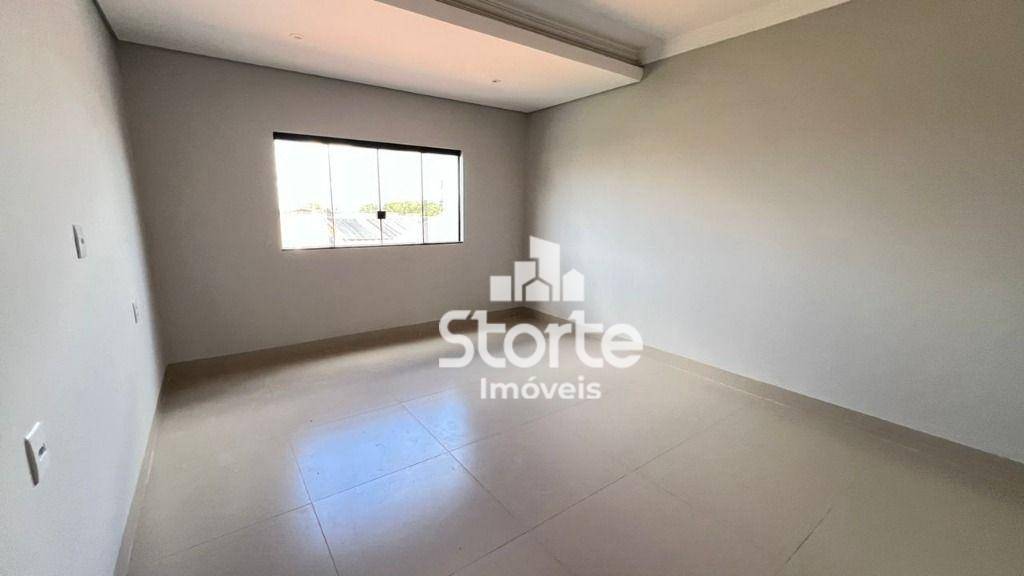 Casa à venda com 4 quartos, 255m² - Foto 14