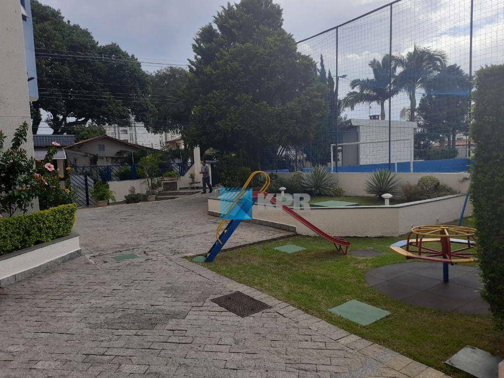 Apartamento para alugar com 3 quartos, 82m² - Foto 16