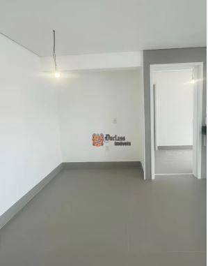 Apartamento à venda com 4 quartos, 152m² - Foto 18