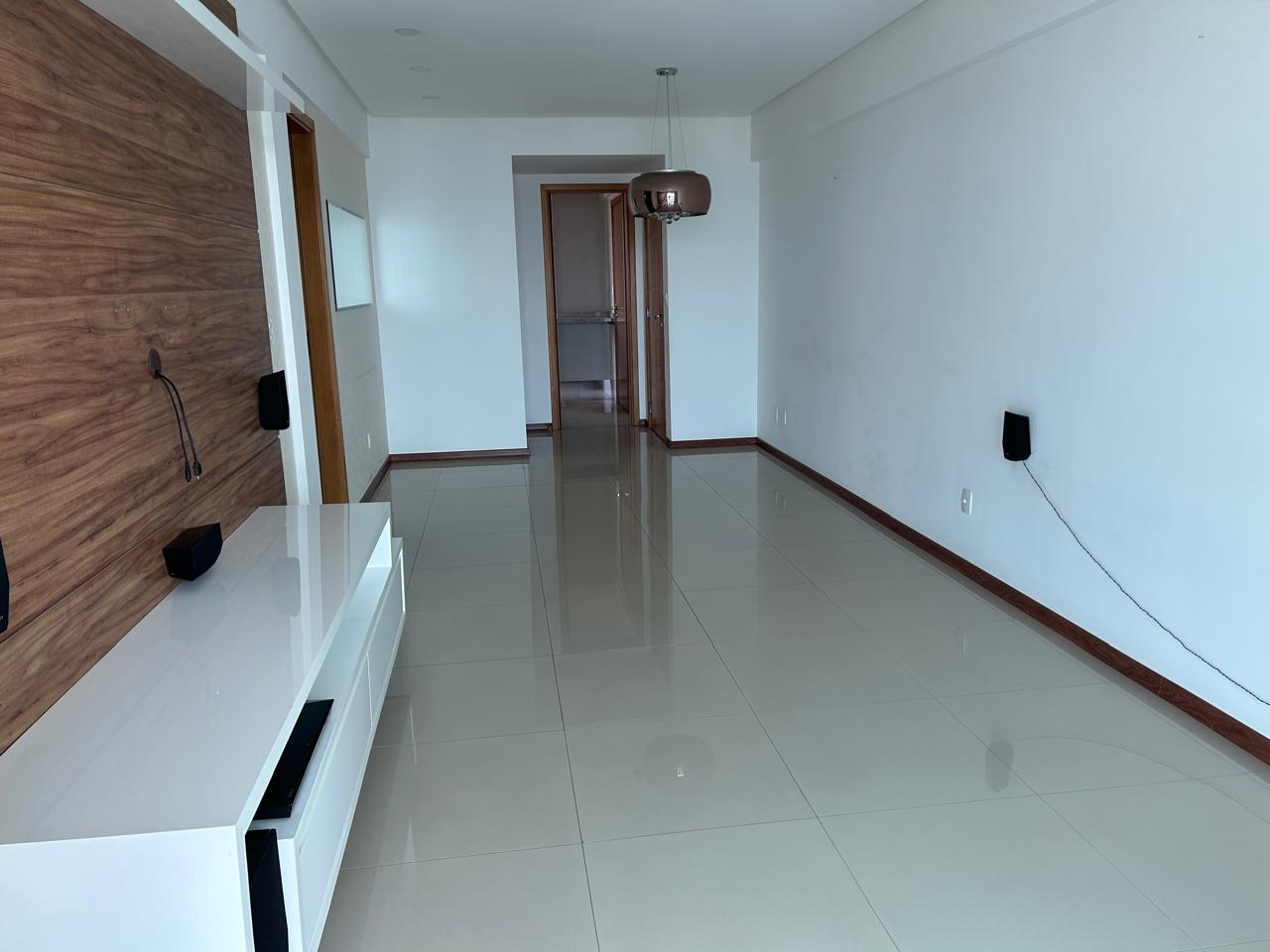 Apartamento à venda com 3 quartos, 173m² - Foto 1