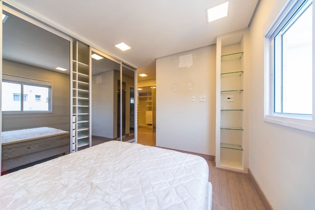 Apartamento para alugar com 3 quartos, 198m² - Foto 22