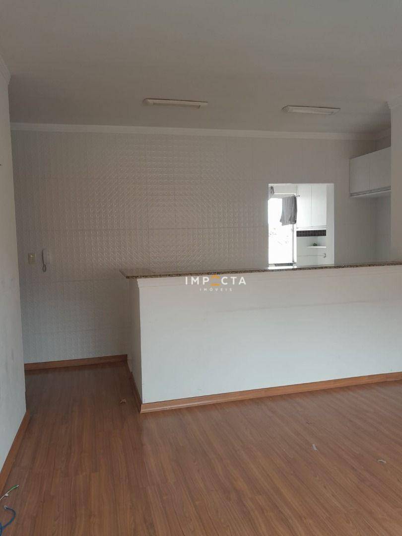 Apartamento à venda com 3 quartos, 103m² - Foto 2