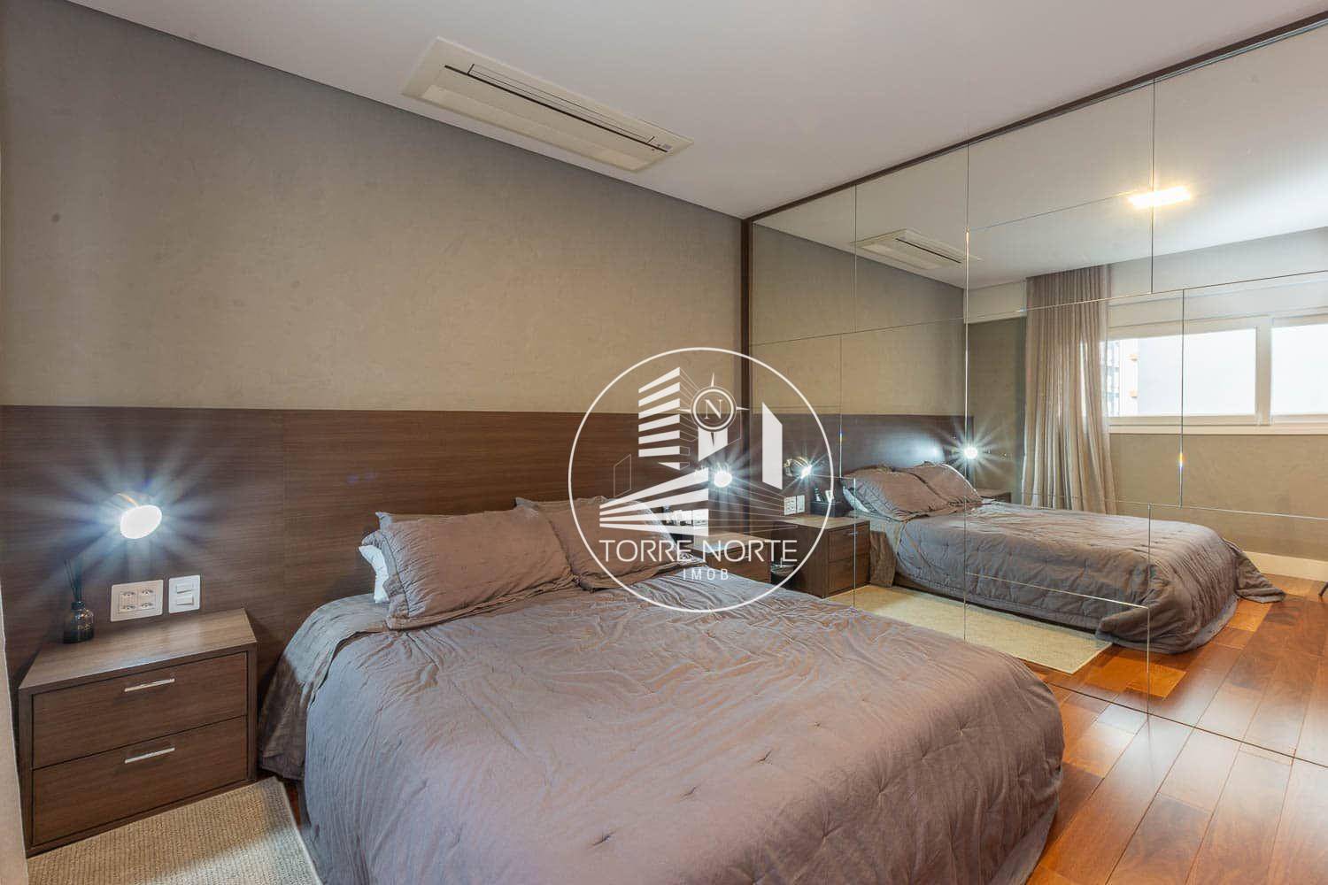 Apartamento à venda com 3 quartos, 260m² - Foto 13