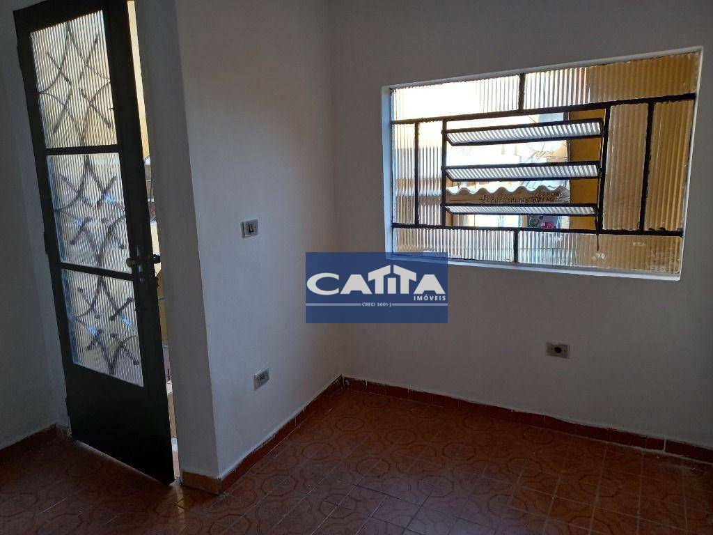 Casa para alugar com 1 quarto, 35m² - Foto 8