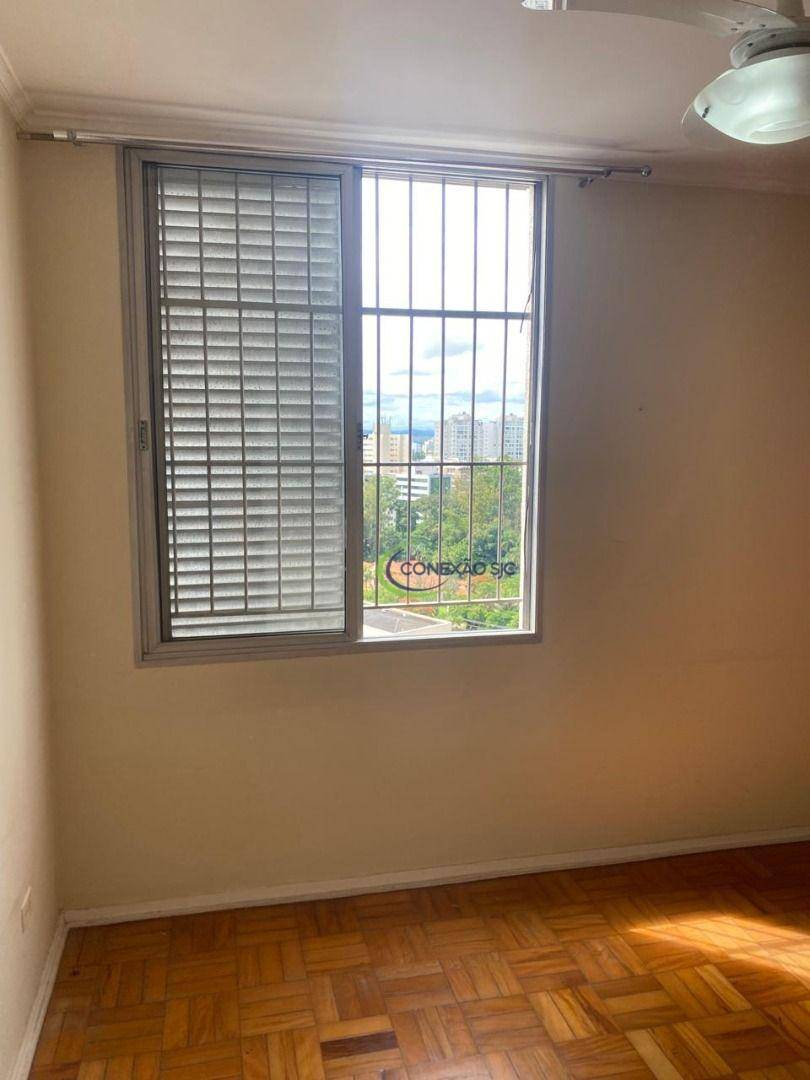 Apartamento à venda com 3 quartos, 130m² - Foto 6