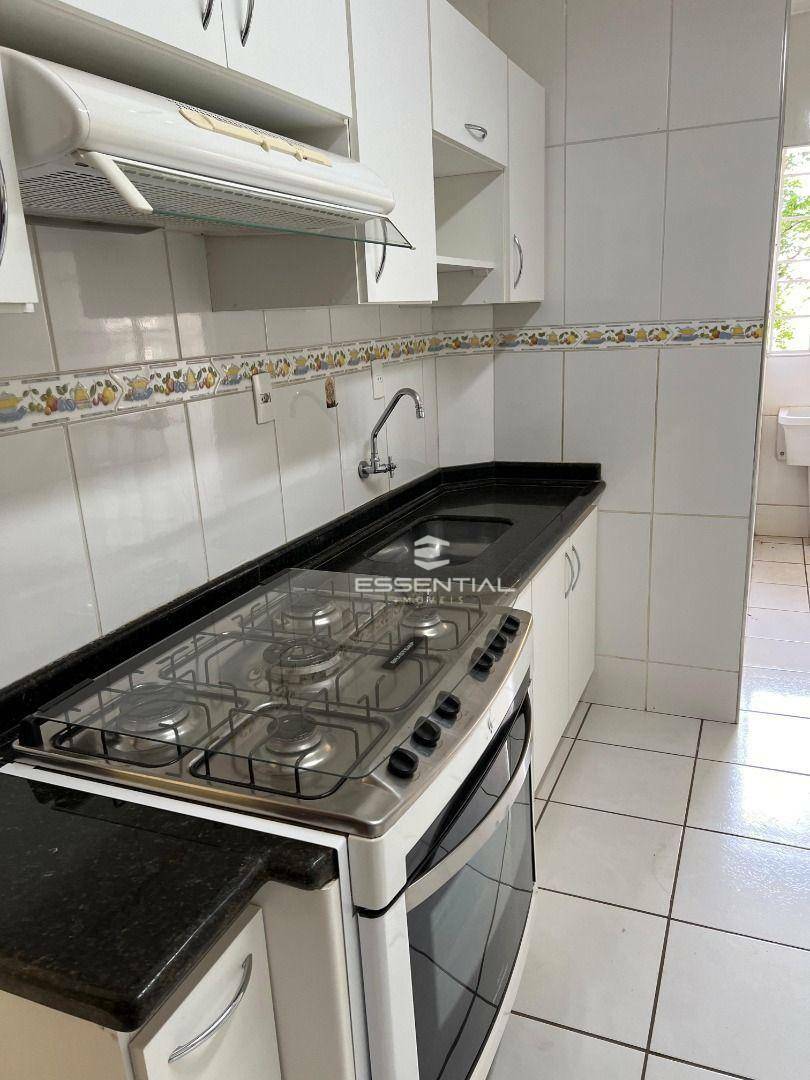 Apartamento à venda com 2 quartos, 77m² - Foto 11