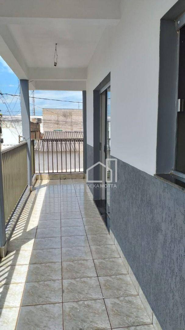 Sobrado à venda com 3 quartos, 300m² - Foto 12