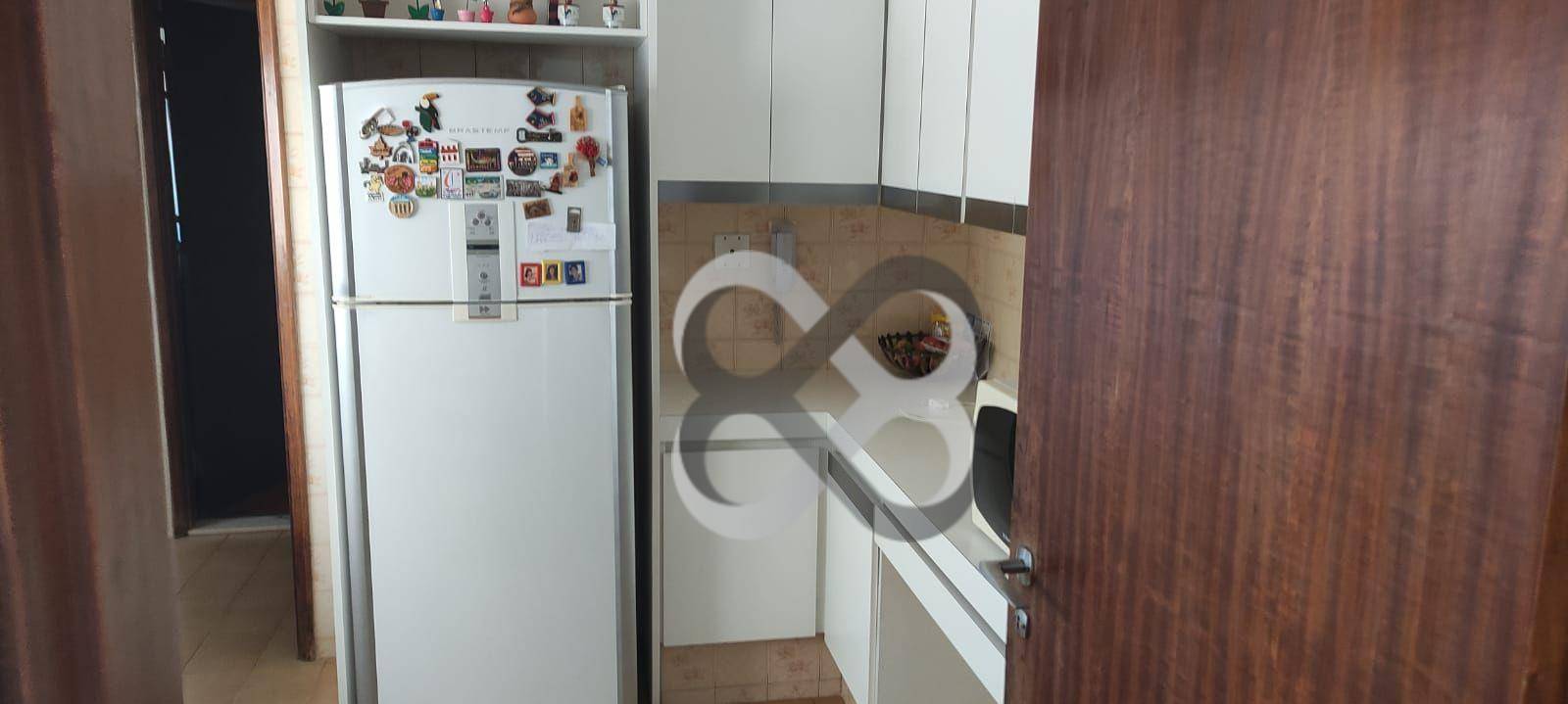 Apartamento à venda com 3 quartos, 147m² - Foto 32