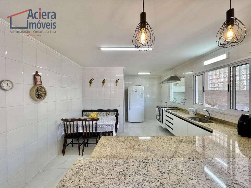 Casa de Condomínio à venda com 5 quartos, 400m² - Foto 11