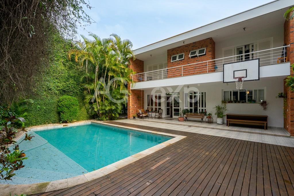 Casa à venda com 4 quartos, 584m² - Foto 1