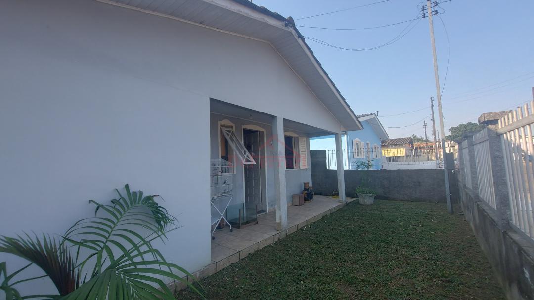 Casa à venda com 3 quartos, 100m² - Foto 3