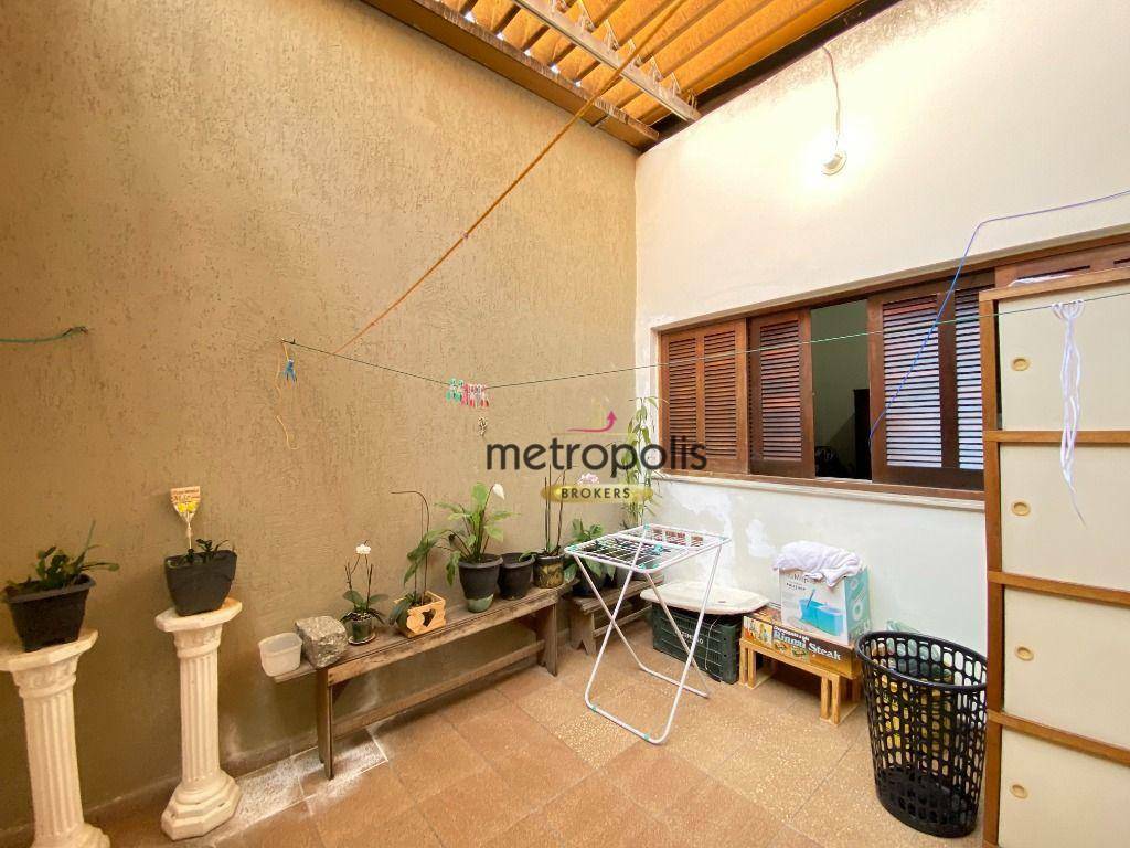 Casa à venda com 4 quartos, 250m² - Foto 18