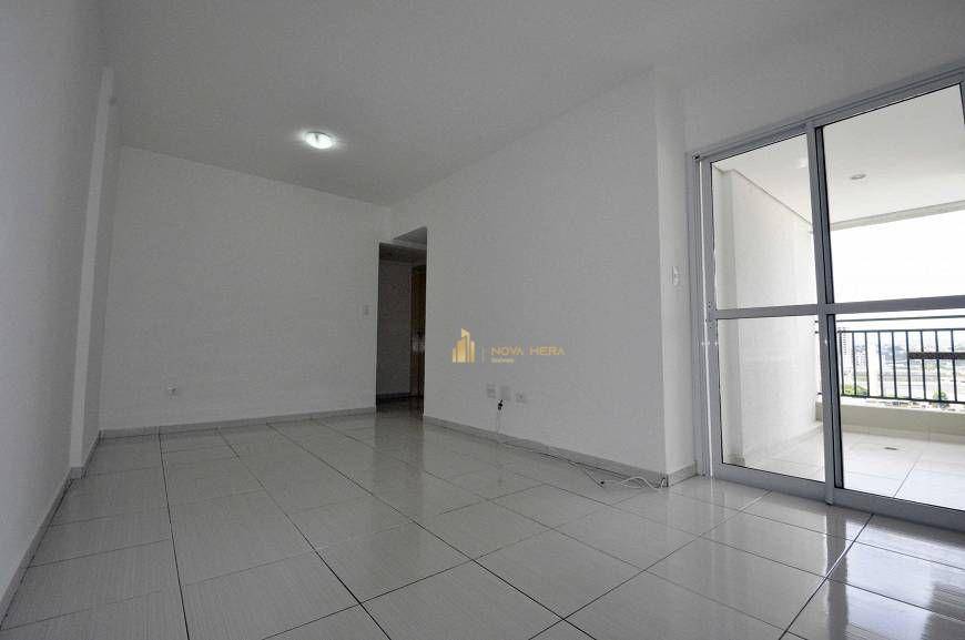 Apartamento à venda com 3 quartos, 75m² - Foto 3