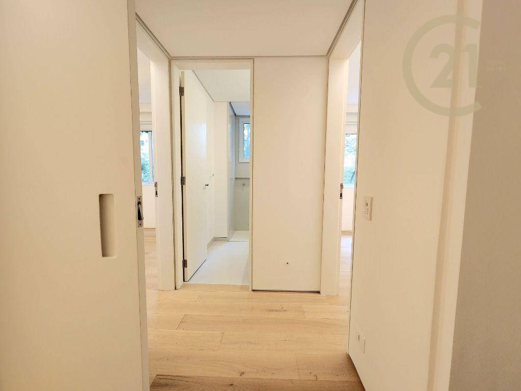 Apartamento à venda com 3 quartos, 211m² - Foto 53