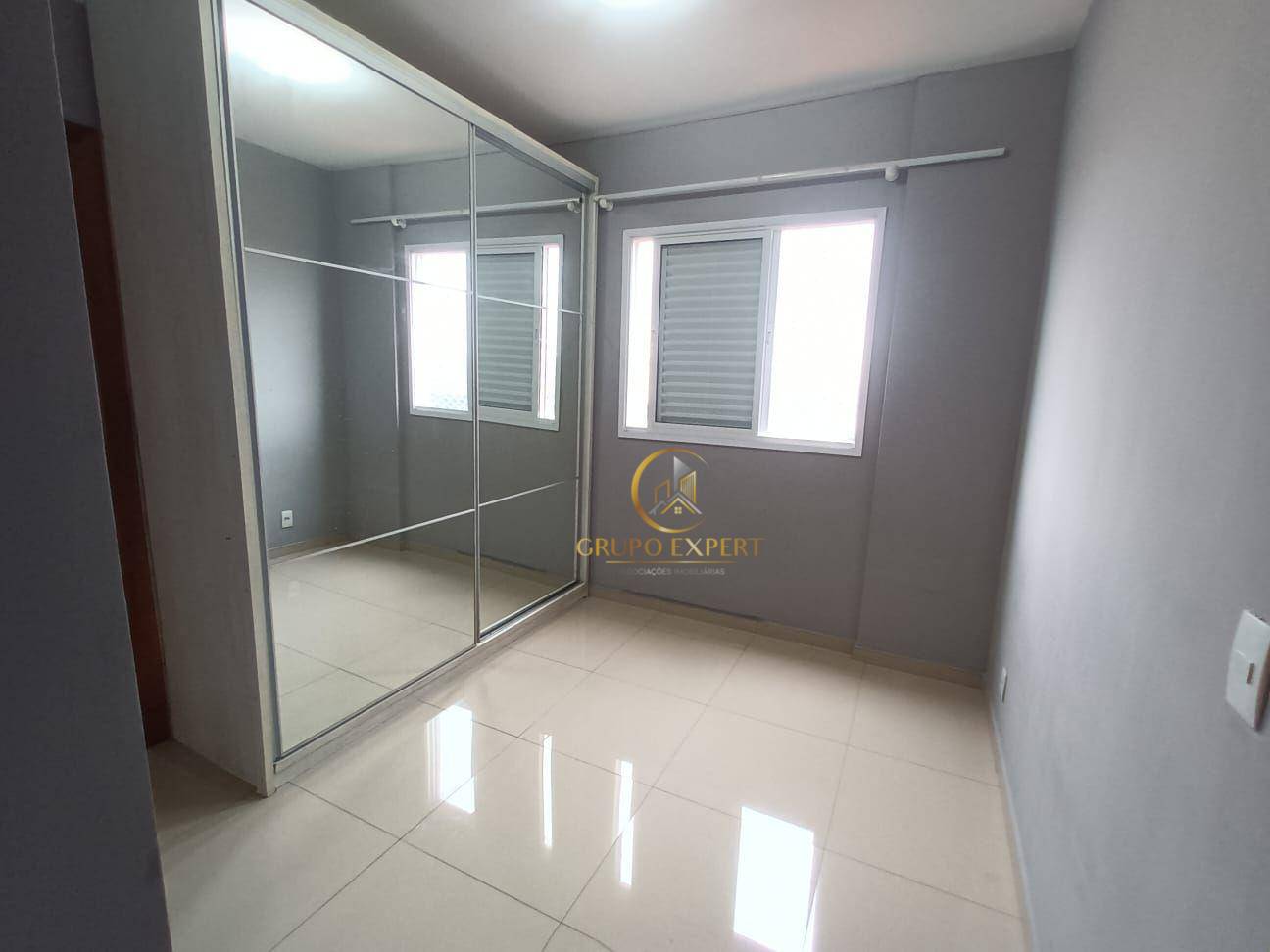 Apartamento à venda com 3 quartos, 97m² - Foto 10