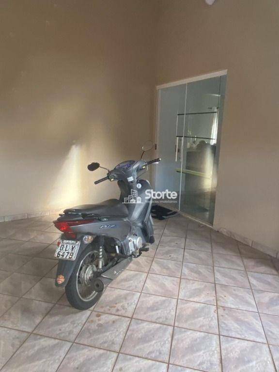 Casa à venda com 5 quartos, 220m² - Foto 21