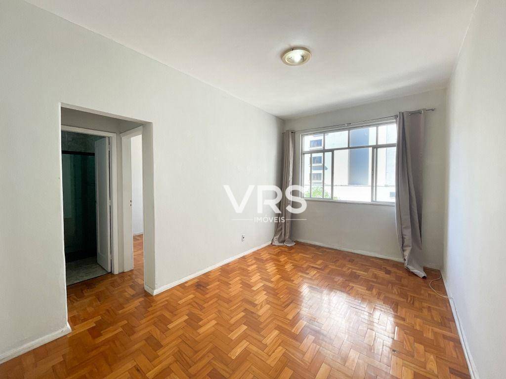 Apartamento à venda com 1 quarto, 35m² - Foto 1