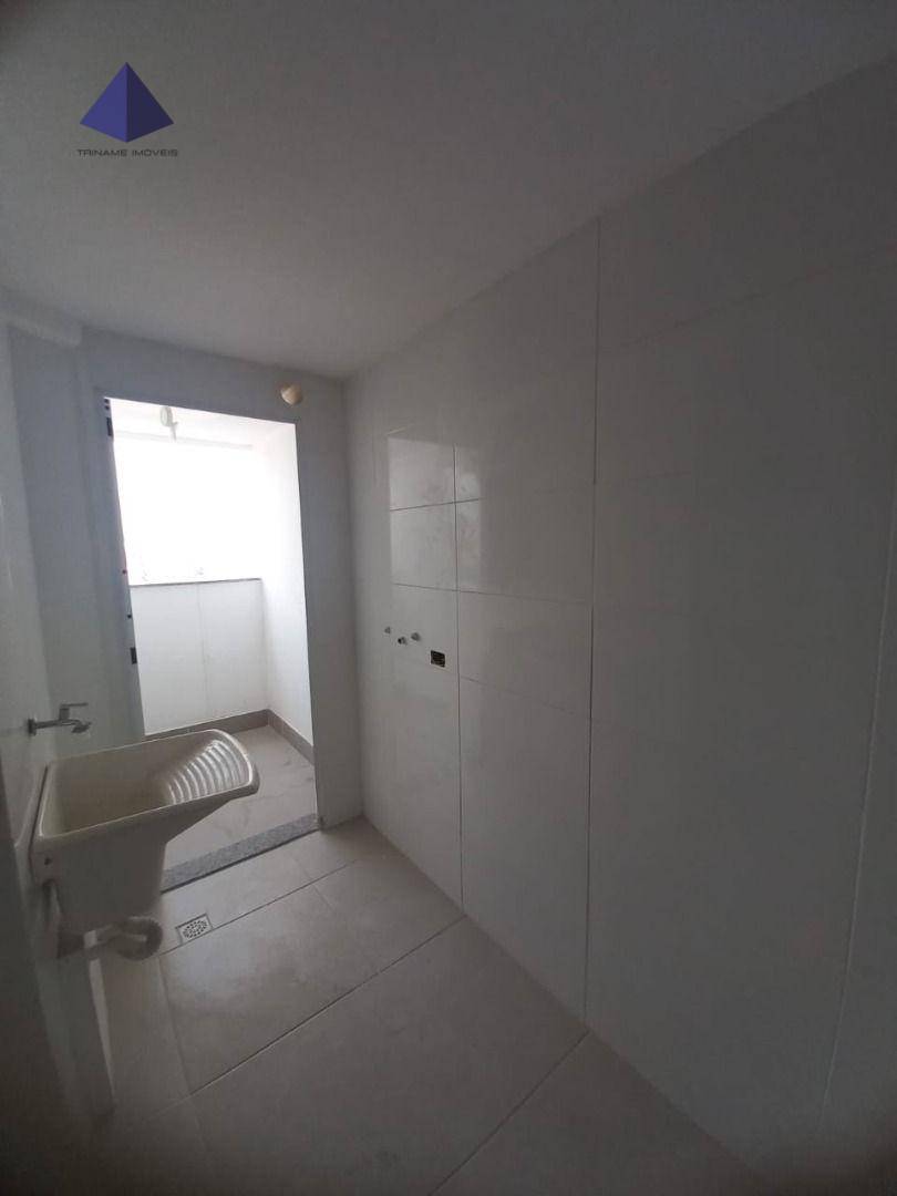 Apartamento à venda com 2 quartos, 64m² - Foto 8