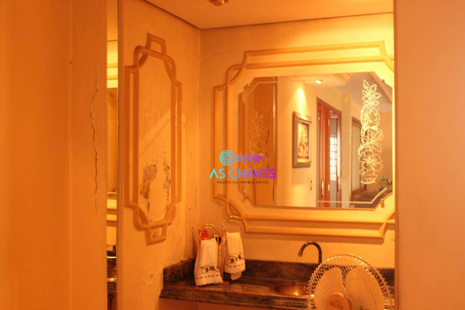 Casa à venda com 4 quartos, 355m² - Foto 3