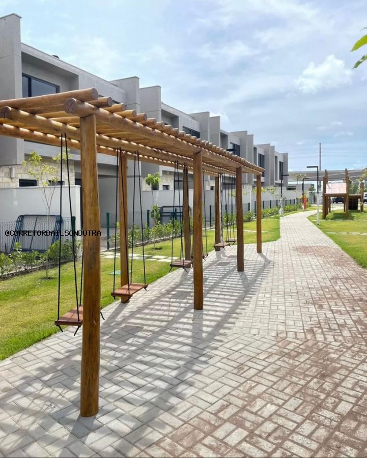 Casa à venda com 3 quartos, 177m² - Foto 2