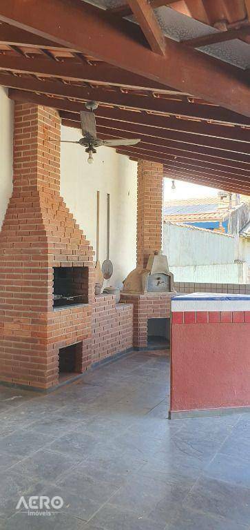 Casa à venda com 4 quartos, 150m² - Foto 19