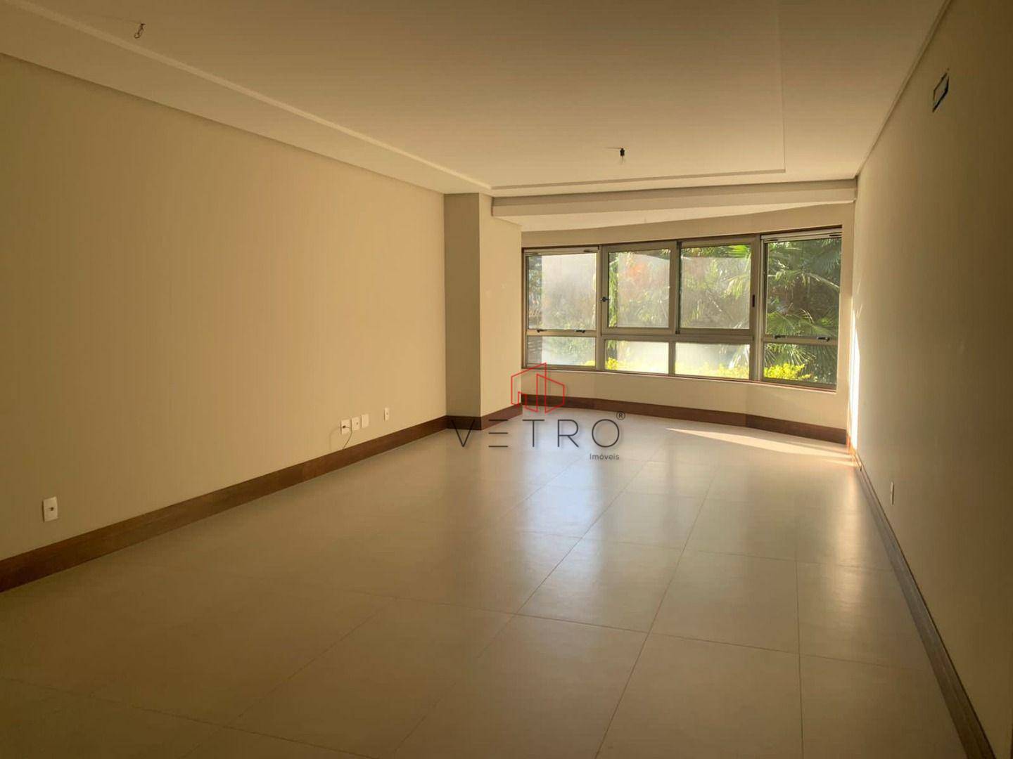 Apartamento à venda com 3 quartos, 162m² - Foto 1