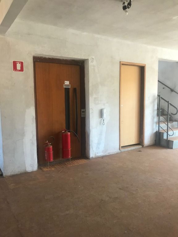 Prédio Inteiro para alugar, 900m² - Foto 13