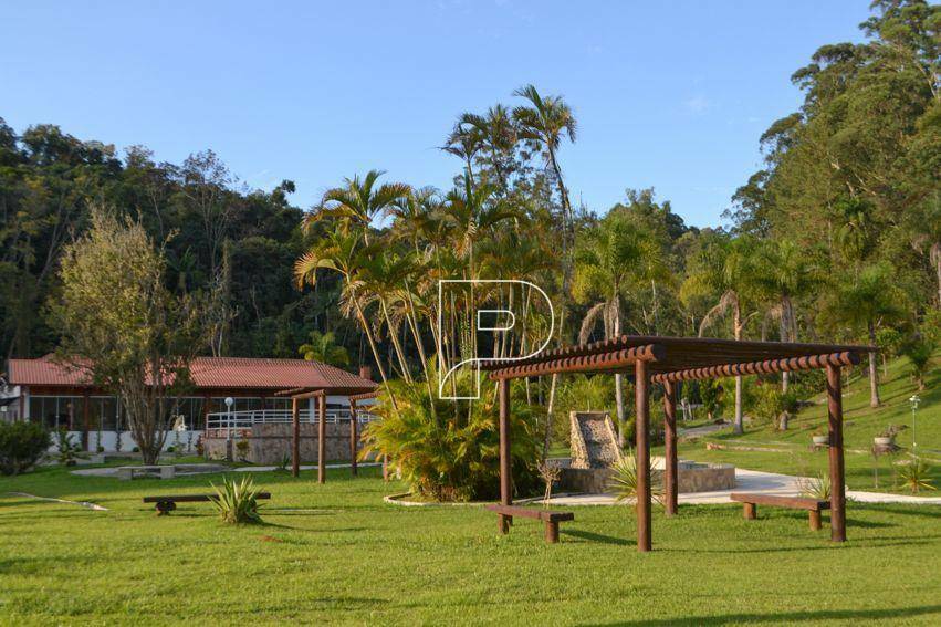 Sítio à venda com 14 quartos, 1800m² - Foto 24