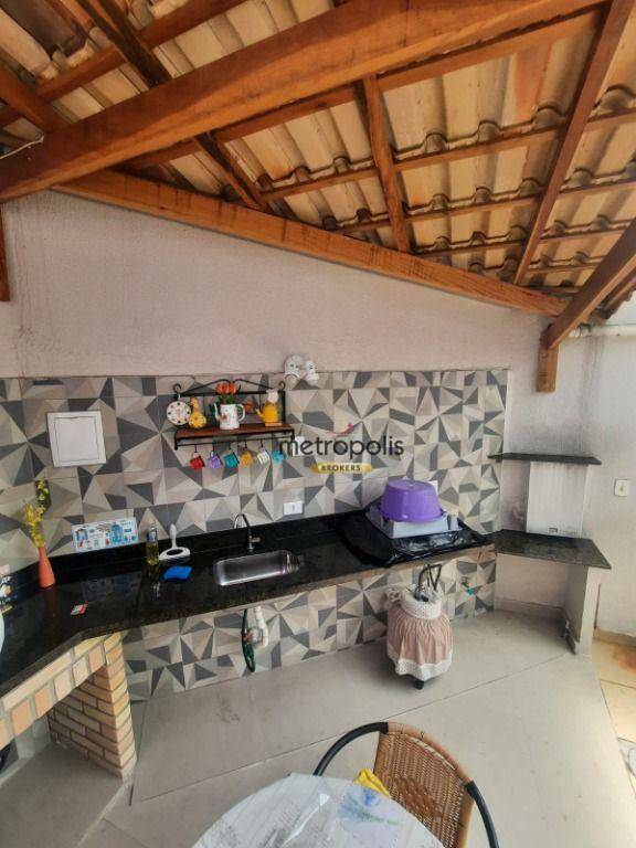 Sobrado à venda com 2 quartos, 68m² - Foto 1