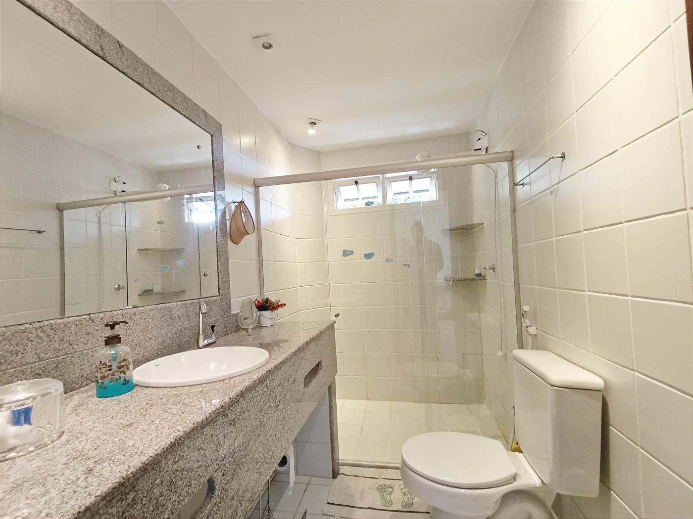 Casa à venda com 5 quartos, 350m² - Foto 11