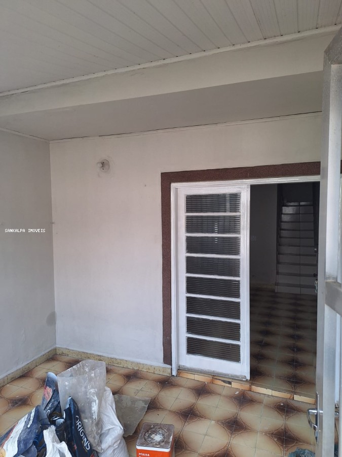 Casa para alugar com 1 quarto, 60m² - Foto 15