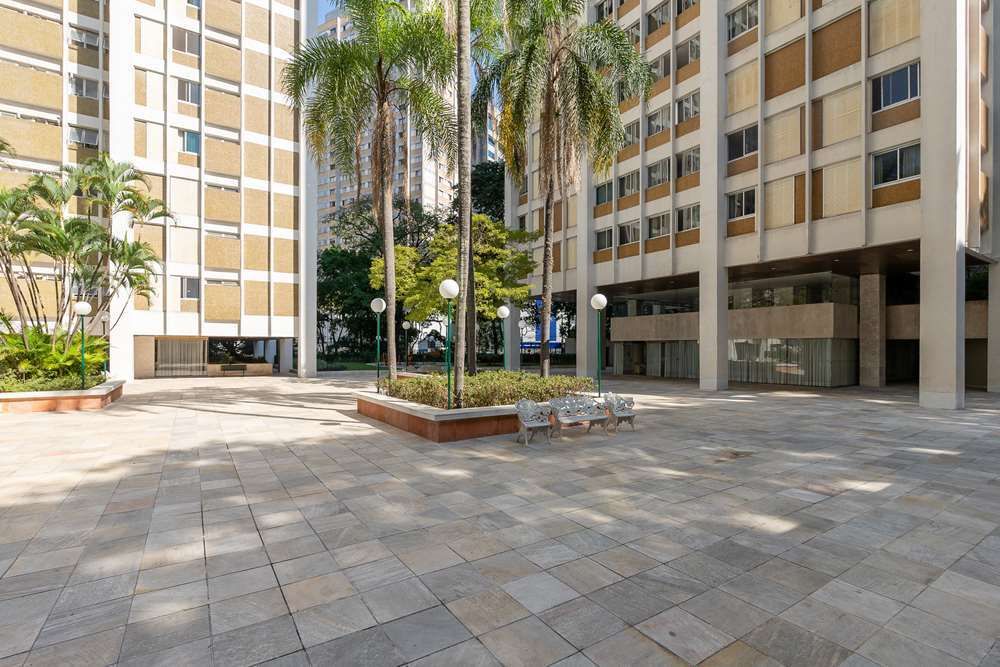 Apartamento à venda com 3 quartos, 137m² - Foto 15