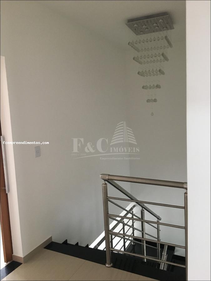 Casa à venda com 3 quartos, 250m² - Foto 29