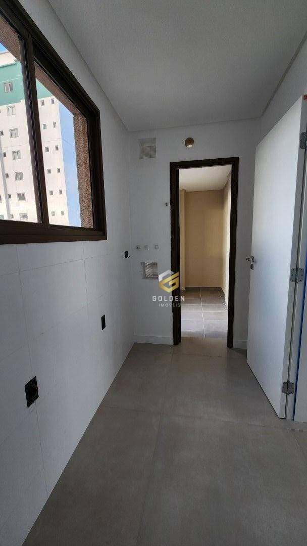 Apartamento à venda com 5 quartos, 238m² - Foto 16