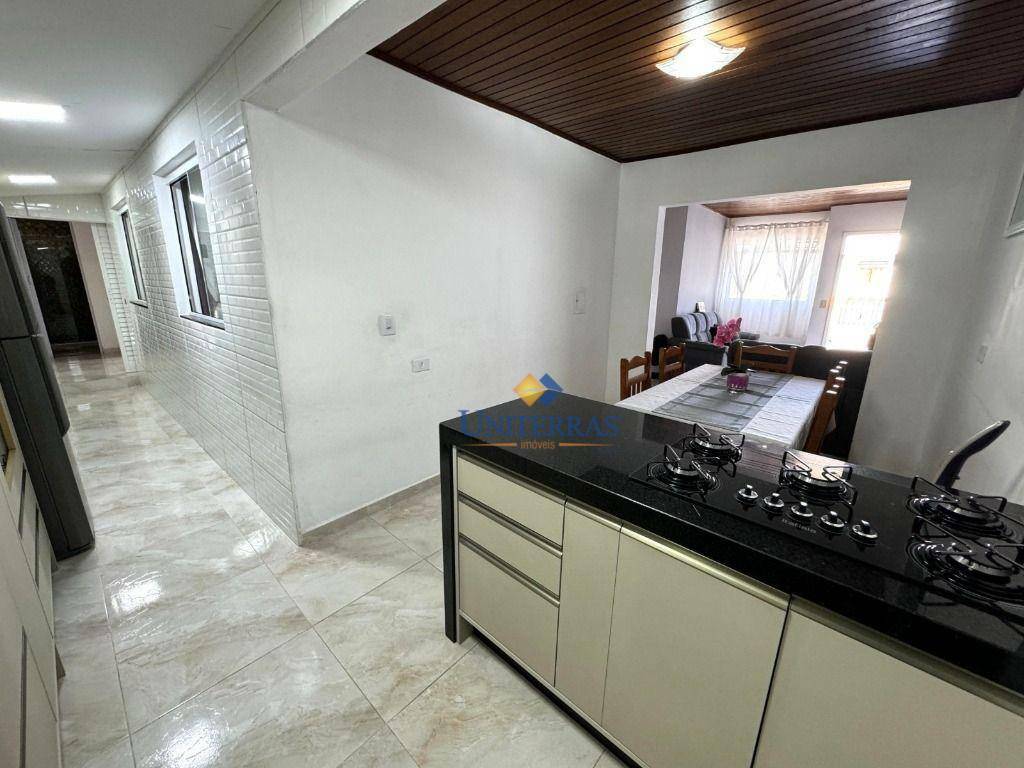 Casa à venda com 3 quartos, 110m² - Foto 4