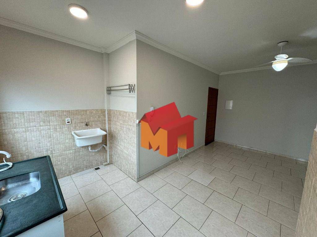 Apartamento para alugar com 2 quartos, 45m² - Foto 4