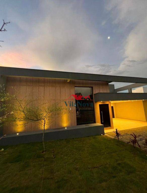 Casa de Condomínio à venda com 3 quartos, 316m² - Foto 1