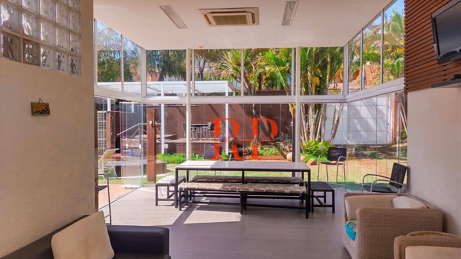 Casa à venda com 8 quartos, 1381m² - Foto 8