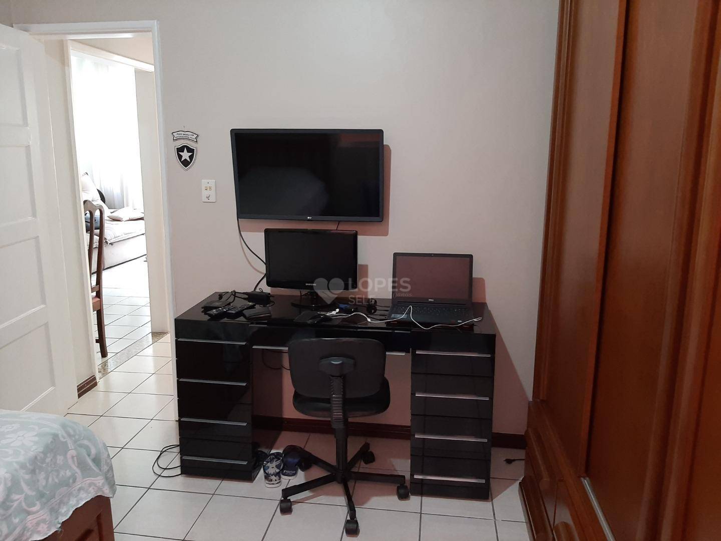 Apartamento à venda com 2 quartos, 90m² - Foto 4